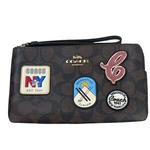 Coach Brown Signature Canvas Ski Patches Large Zip Wristlet